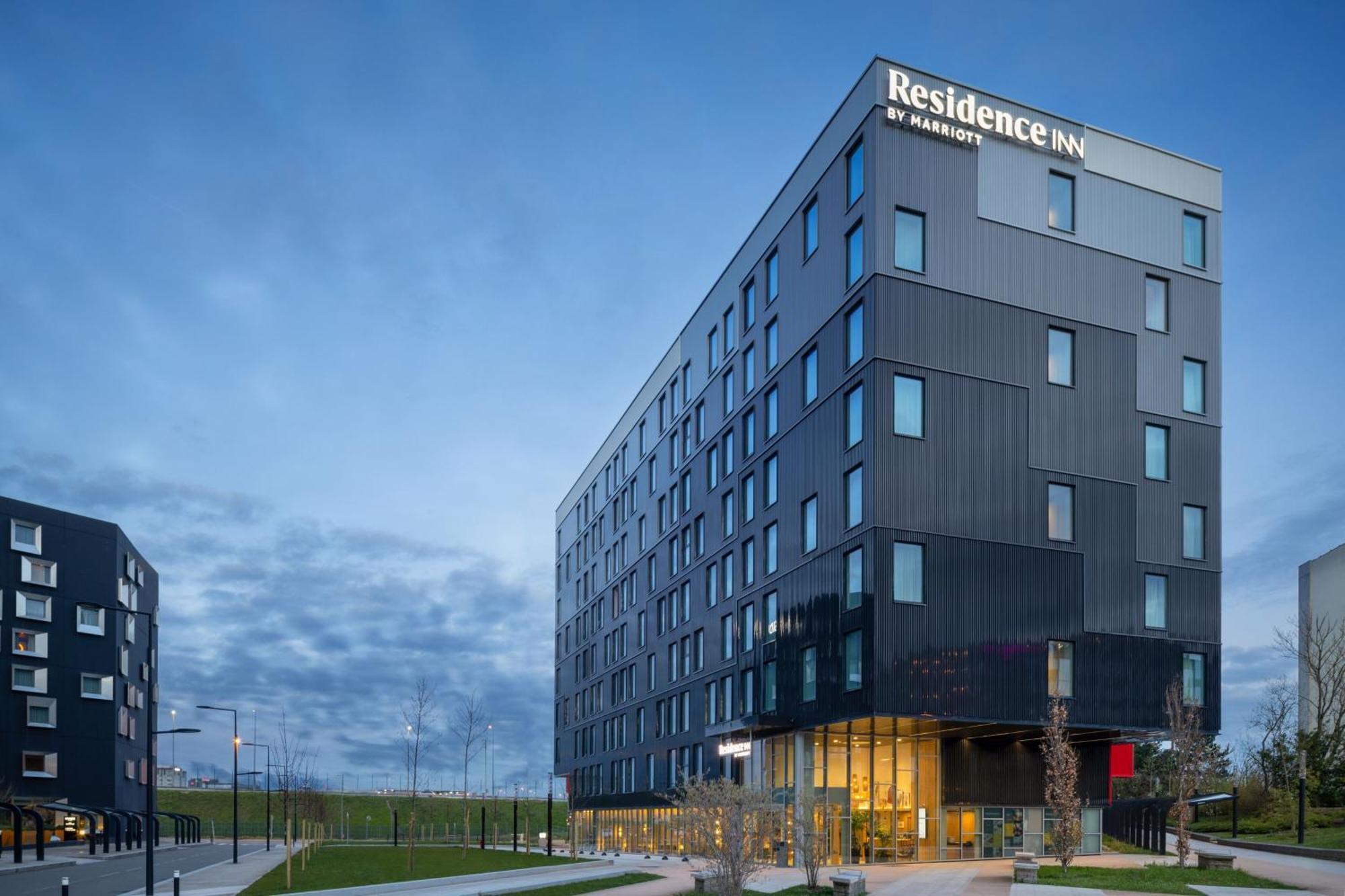 Residence Inn By Marriott Paris Charles De Gaulle Central Airport Руасси-эн-Франс Экстерьер фото